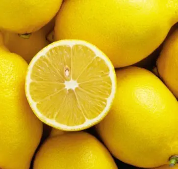 10 Unexpected Uses for Lemons: Kiss the Chemicals Goodbye! | Wake Up World