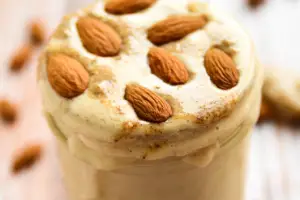 Top 20 Superfood Smoothies - Almond Maca